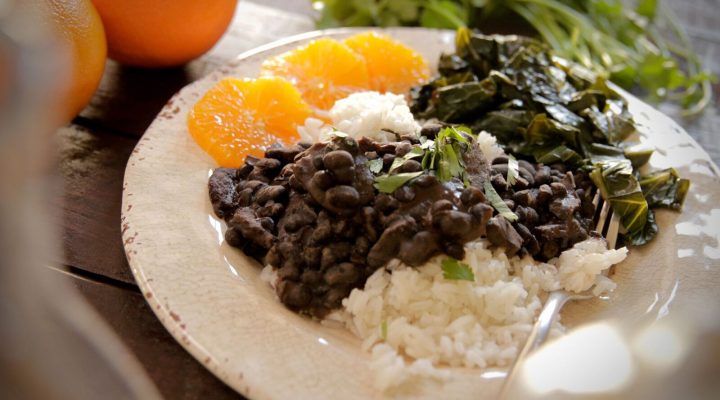 a plate of brazilian frejoada