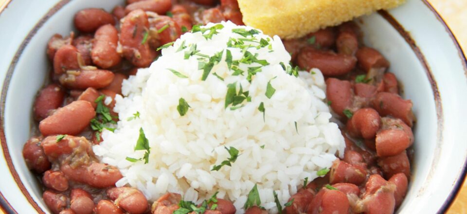 red beans and rice with cornbread