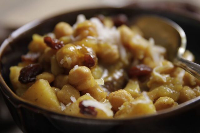 Caribbean-Style Chickpea Curry