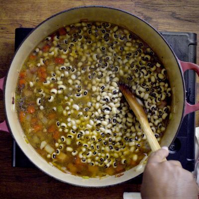 Southern Blackeye Peas cooking in a dutch oven