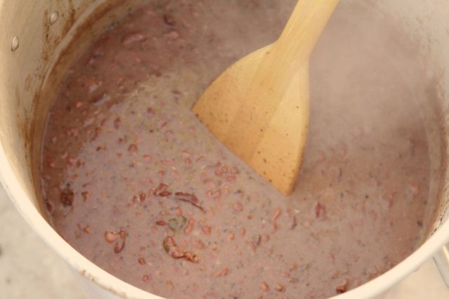 Tender, cooked red beans