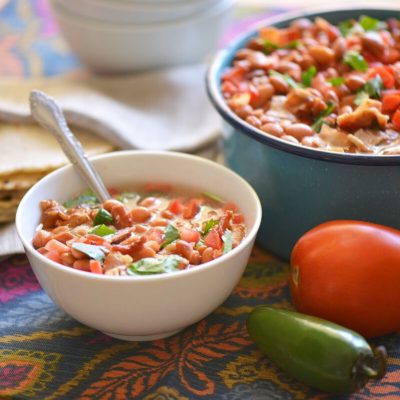 a bowl of frijoles borrachos (drunken beans)