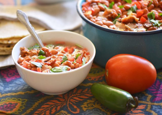 a bowl of frijoles borrachos