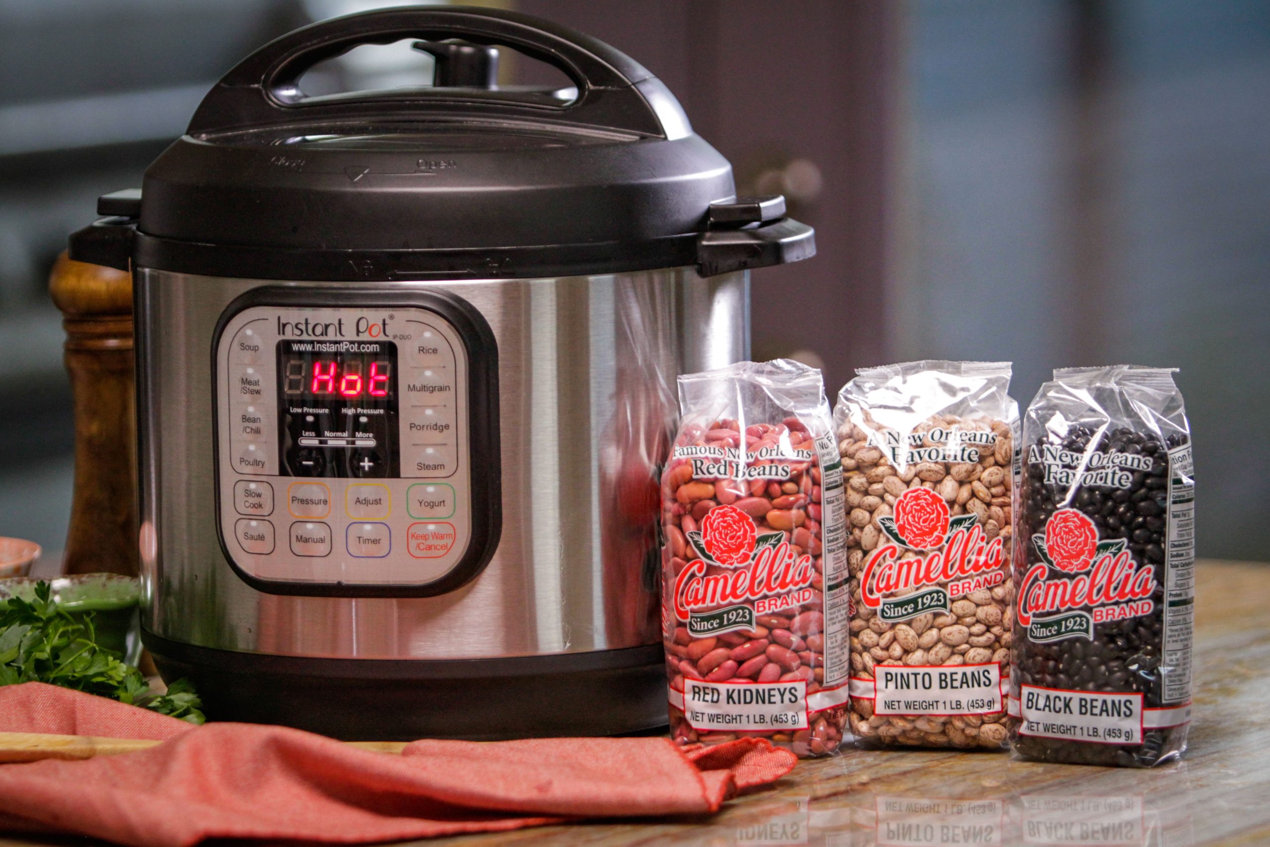 The Ultimate Guide to Pot-In-Pot Cooking with Instant Pot - Piping