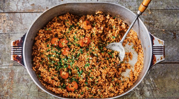 a cast iron pot of mospuito supper club shrimp jambalaya