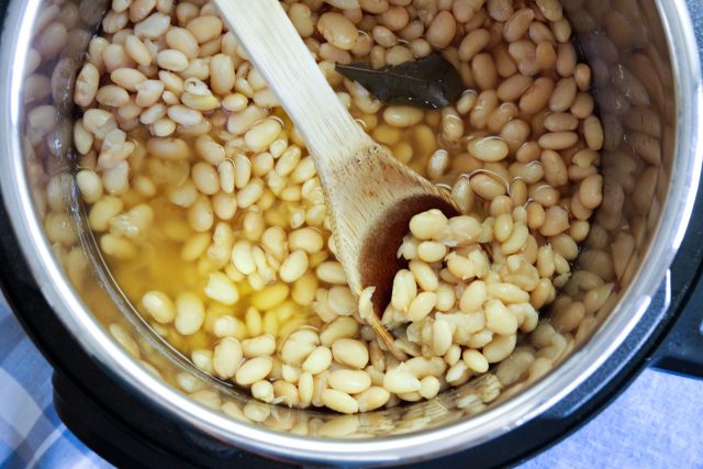 Instant Pot White Beans