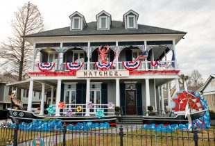 the ryan hodgson house boat house float