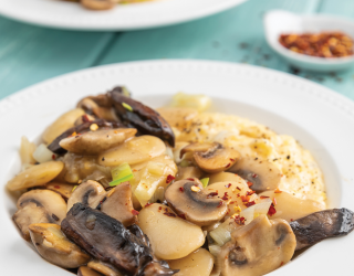 Mushroom & Butter Bean Ragù with Cheesy Grits