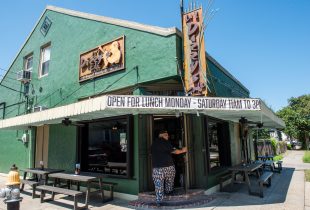 Front entrance at Lil Dizzy's Cafe