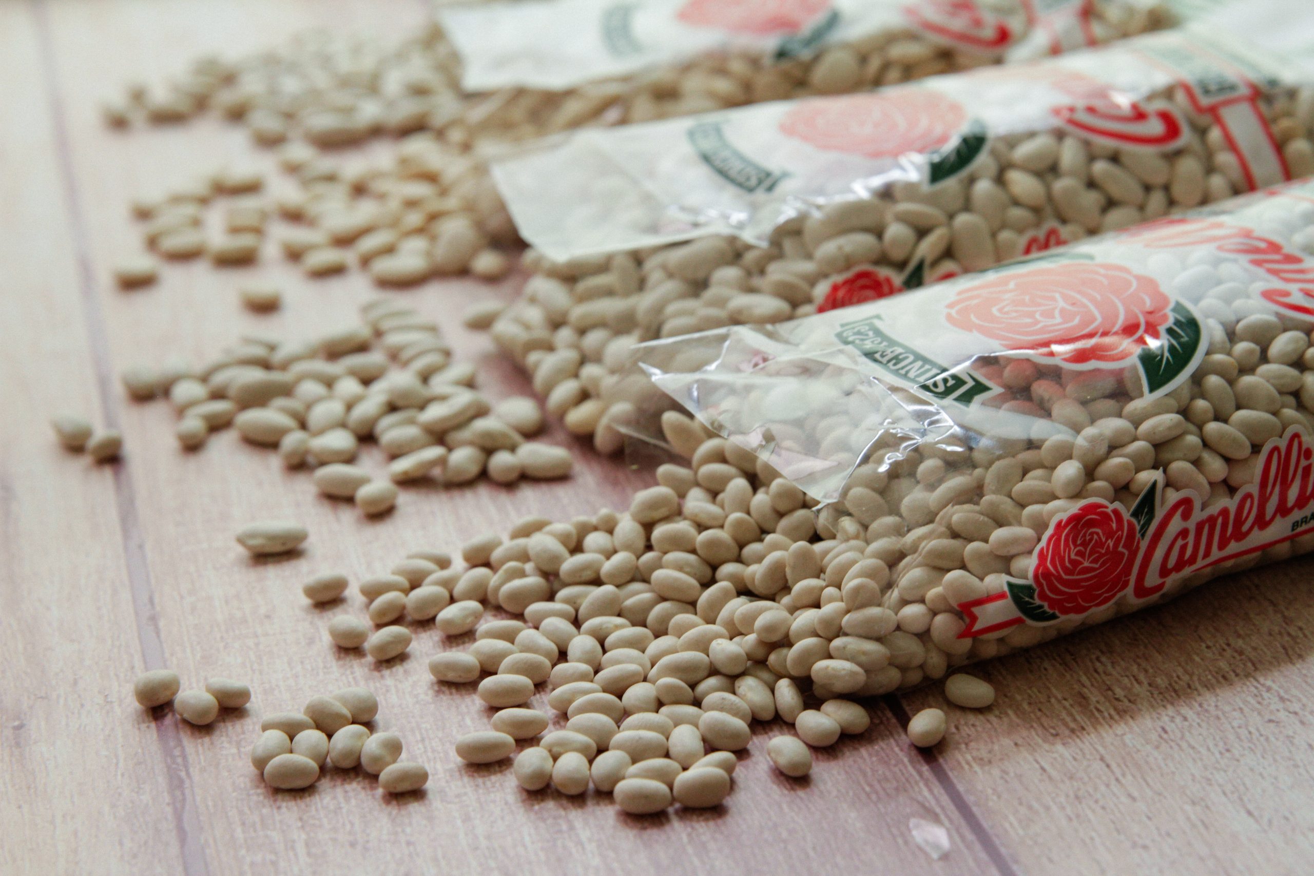 Tuscan Quinoa and White Beans with Chicken Sausage | Recipes | Camellia Brand