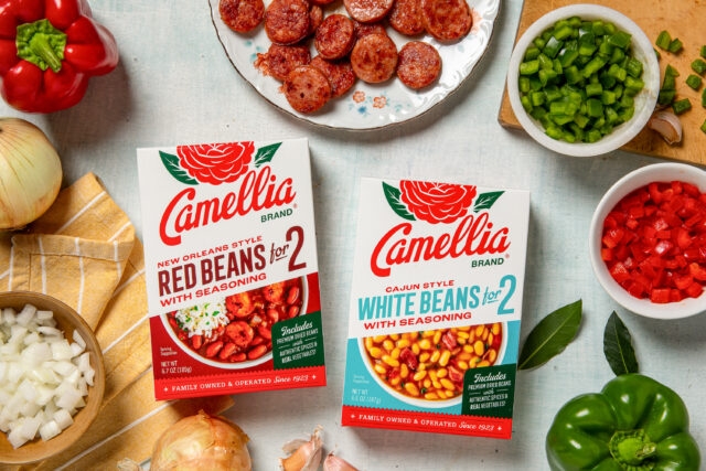 Camellia Brand - New Orleans Style Red Beans for 2 With Seasoning and Cajun Style White Beans for 2 with Seasoning